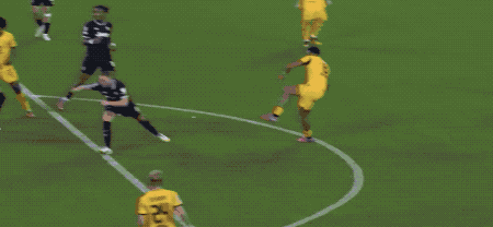 卡卢卢, entit, 里奥挡出