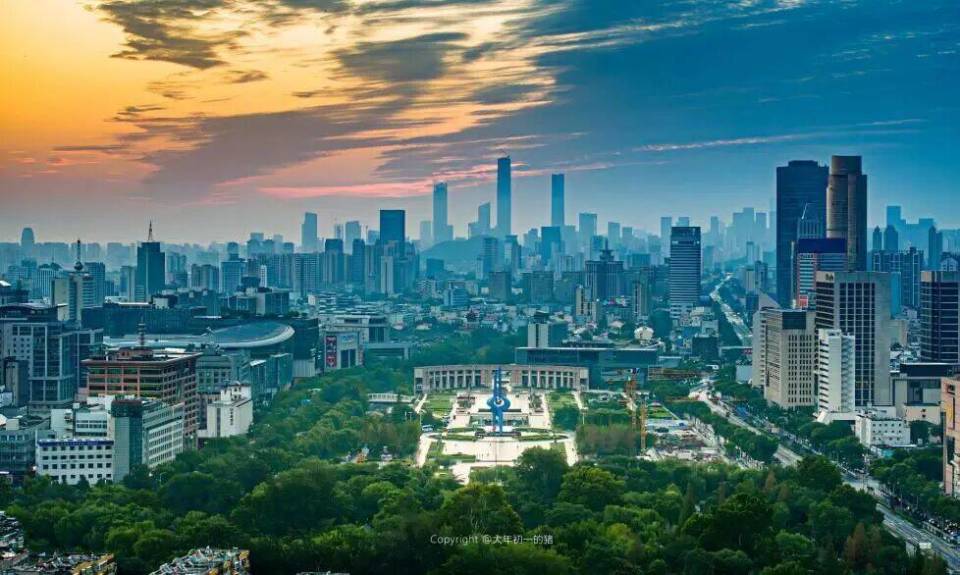 运动员须在, 一场盛大的